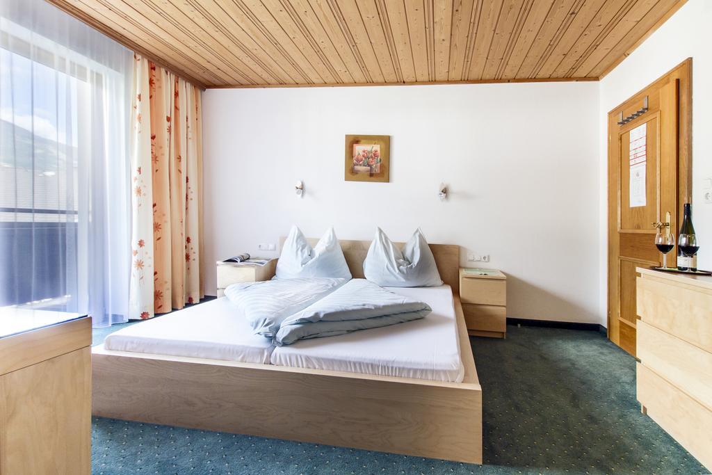 Naturpension Muehlhof Нойкирхен-ам-Гросфенедигер Экстерьер фото